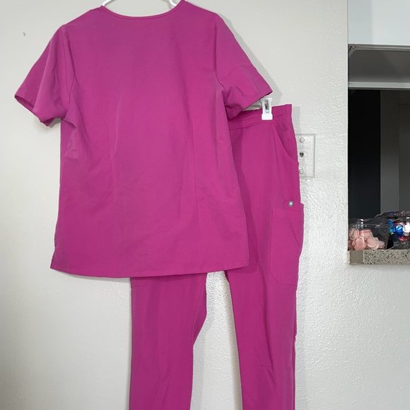 Figs Scrubs - Picture 2 of 4